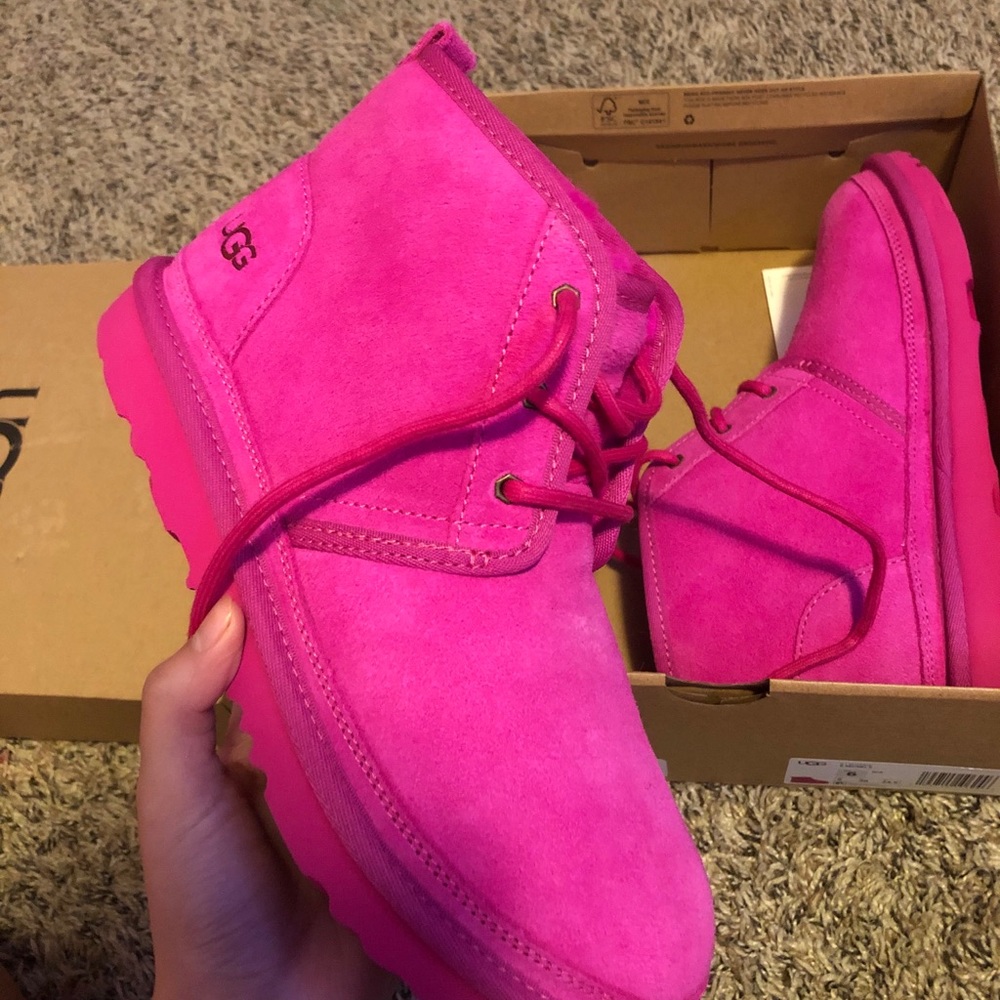 Pink ugg